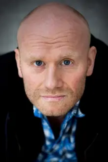 Fredrik Gunnarsson como: Svartman