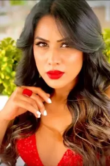 Nia Sharma como: Nishigandha