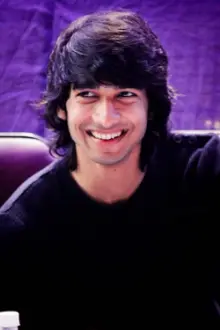 Shantanu Maheshwari como: Amar