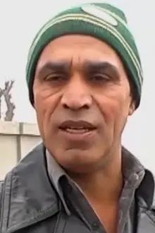 Hameed Babar como: Chacha Khabri