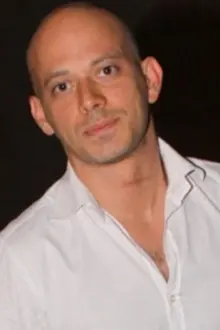 Alejo Ortiz como: Gerardo