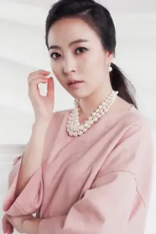 Shim Eun-jin como: Hye-rin