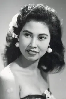 Aminah Cendrakasih como: Mak Nyak