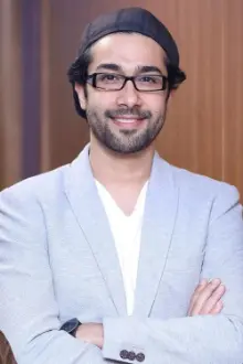Hossein Mehri como: Ahi