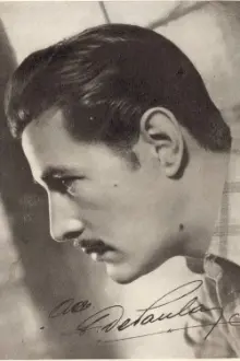 Francisco de Paula como: Enrique de Guzmán