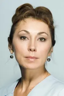 Iryna Melnyk como: Эльвира