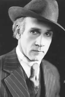 Charles Brinley como: Bandini