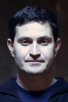 Akhtem Seitablaiev como: Mustafa, father
