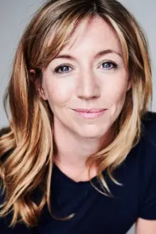 Nancy Sullivan como: Claire