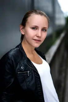 Carolina Hoffmann como: Susanne Bauer