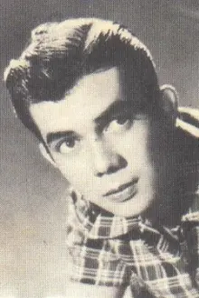 Leroy Salvador como: Augusto Batobalani