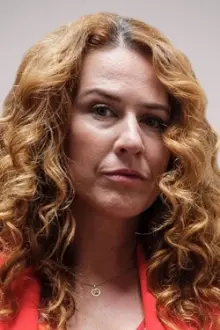 Lucía Quintana como: Almudena Jiménez