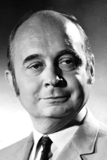 René Clermont como: Romano