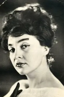 Leila Abashidze como: Tea Shervashidze