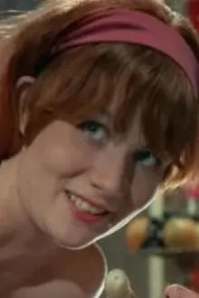 Dee Lockwood como: Juliet