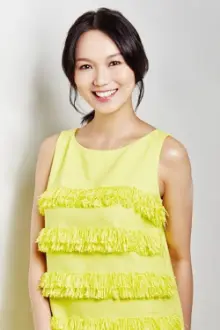 Joanne Peh como: April Tay