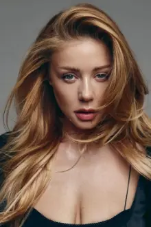 Tina Karol como: Self - Coach