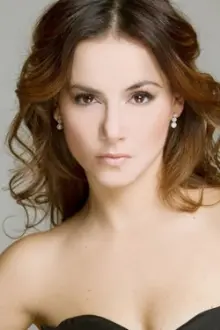 Claudia Lizaldi como: Katia