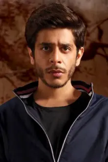 Shashank Arora como: Kabir Basrai