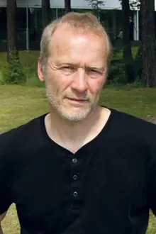 Timo Tuominen como: Antti