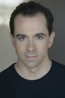 Rob McClure como: Sherwin