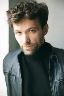 Aleksandar Radenkovic como: Paul