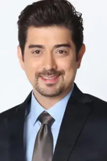 Ian Veneracion como: 