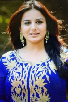 Pooja Gandhi como: Lakshmi