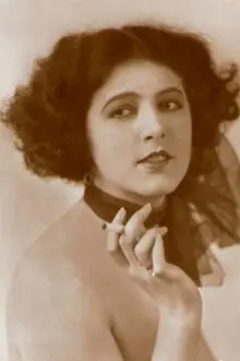 Marcella Albani como: Baronin Ileana Stardza