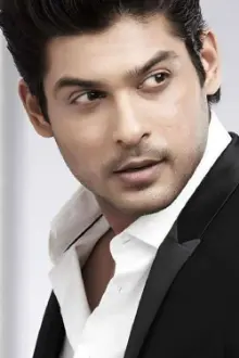 Sidharth Shukla como: 