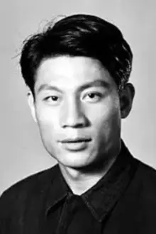 Zhenqing Guo como: 男报告员