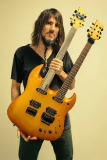 Ron 'Bumblefoot' Thal como: Guitarra