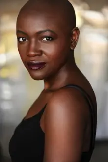 Constance Ejuma como: Ara