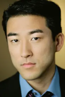 Jeff Kim como: Hairy Chu