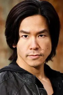 Johnson Phan como: Shang Tsung