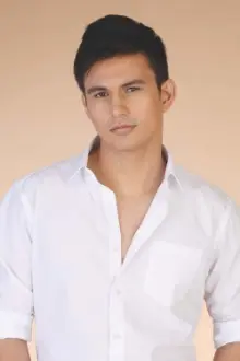 Tom Rodriguez como: Brian Libradilla