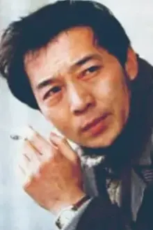 Yang Yanjin como: Director Zhong