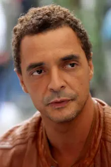 Pedro Hossi como: Paulo