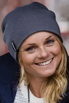 Sandra Lahnsteiner como: Self / Professional Freeskier