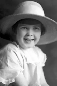 Muriel Frances Dana como: Toodles Medcroft