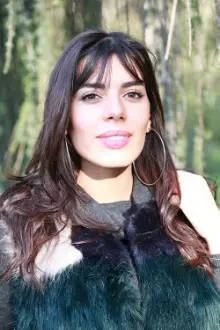 Tania Bambaci como: Cettina