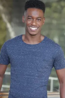 Andre Darnell Myers como: August Chandler