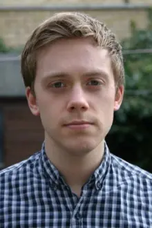 Owen Jones como: 