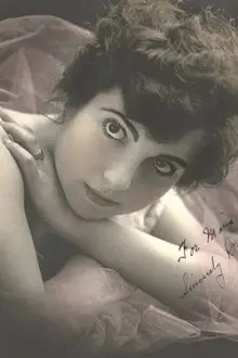 Dorothy Abril como: Estrella