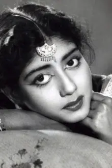 Sabitri Chatterjee como: Amina