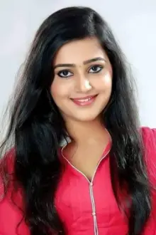 Samskruthy Shenoy como: Aarathy