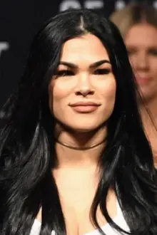 Rachael Ostovich como: 