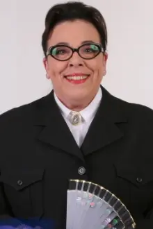 Noemi Gerbelli como: Viúva