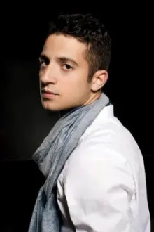 Nick DeMoura como: 