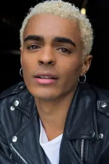 Layton Williams como: Self - Judge